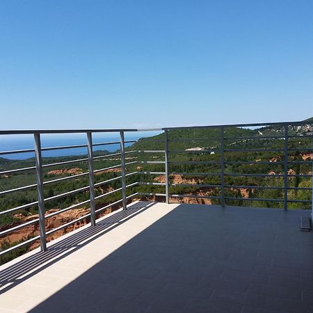 Vila Tatjana Guest House Vuno Екстериор снимка