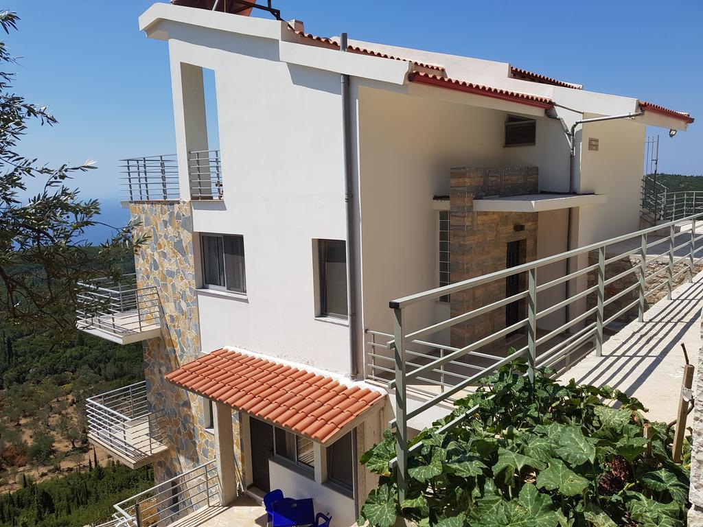 Vila Tatjana Guest House Vuno Екстериор снимка
